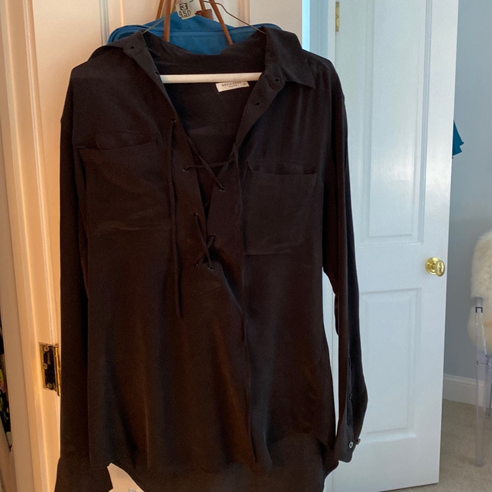 Selling a black Equipment blouse!